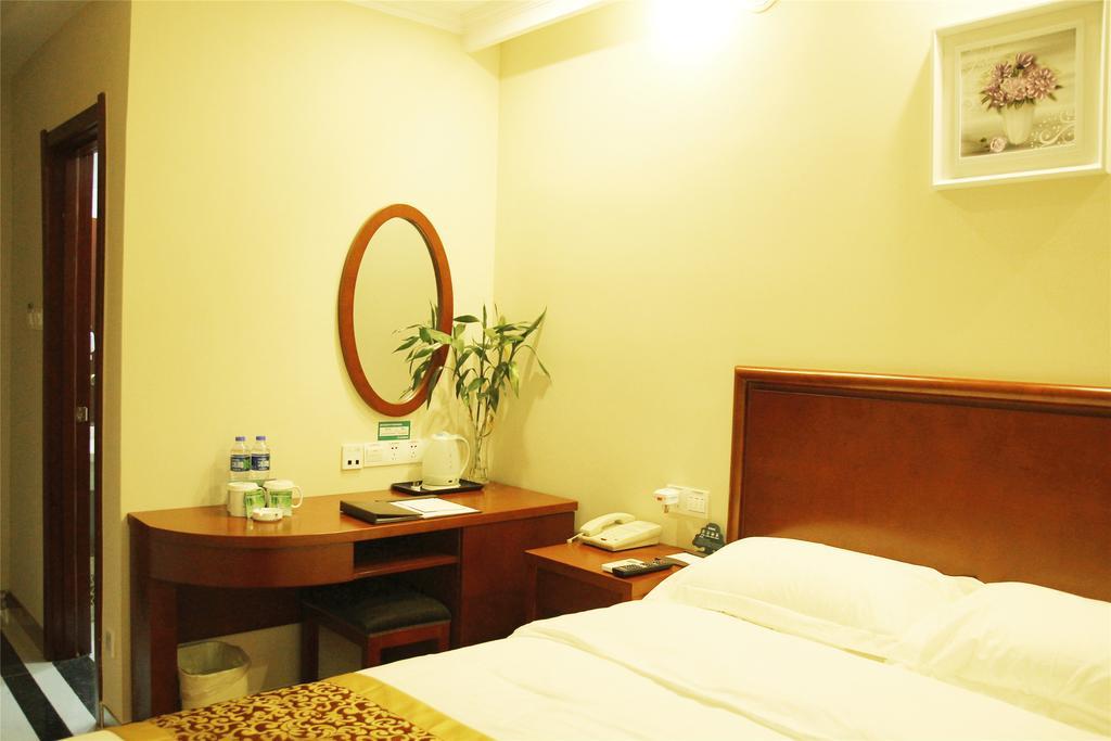 Greentree Inn Shanghai Pudong New District Shenmei East Road Express Hotel Exterior photo
